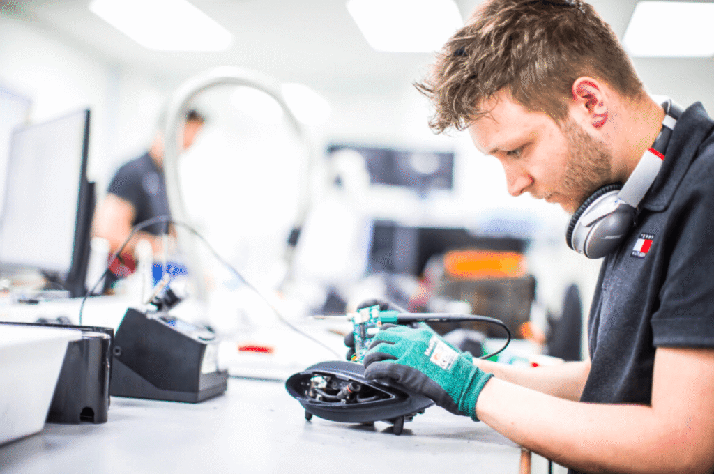 F1 Tech repairing part